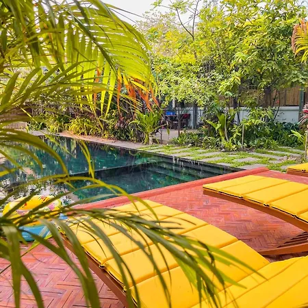 Isann Suites