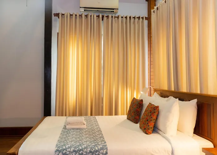 Isann Hotel